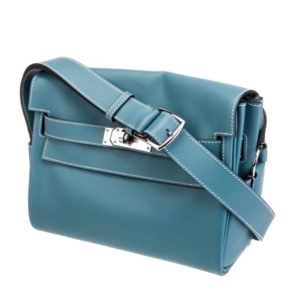 SOLD‼️BNIB Hermes Kelly Messenger in Blue Jean.